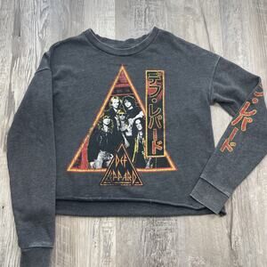 Def Leppard Sweatshirt Gray Vintage Look Crop Raw Hem Womens XS